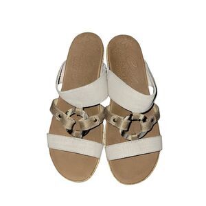 CALI FROM SKECHERS LUXE FOAM WEDGES SIZE 9. ^